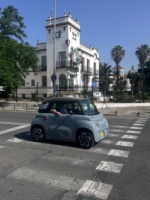 Sevilla-women travels