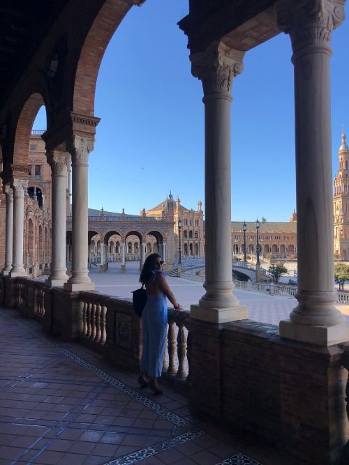 women in sevilla