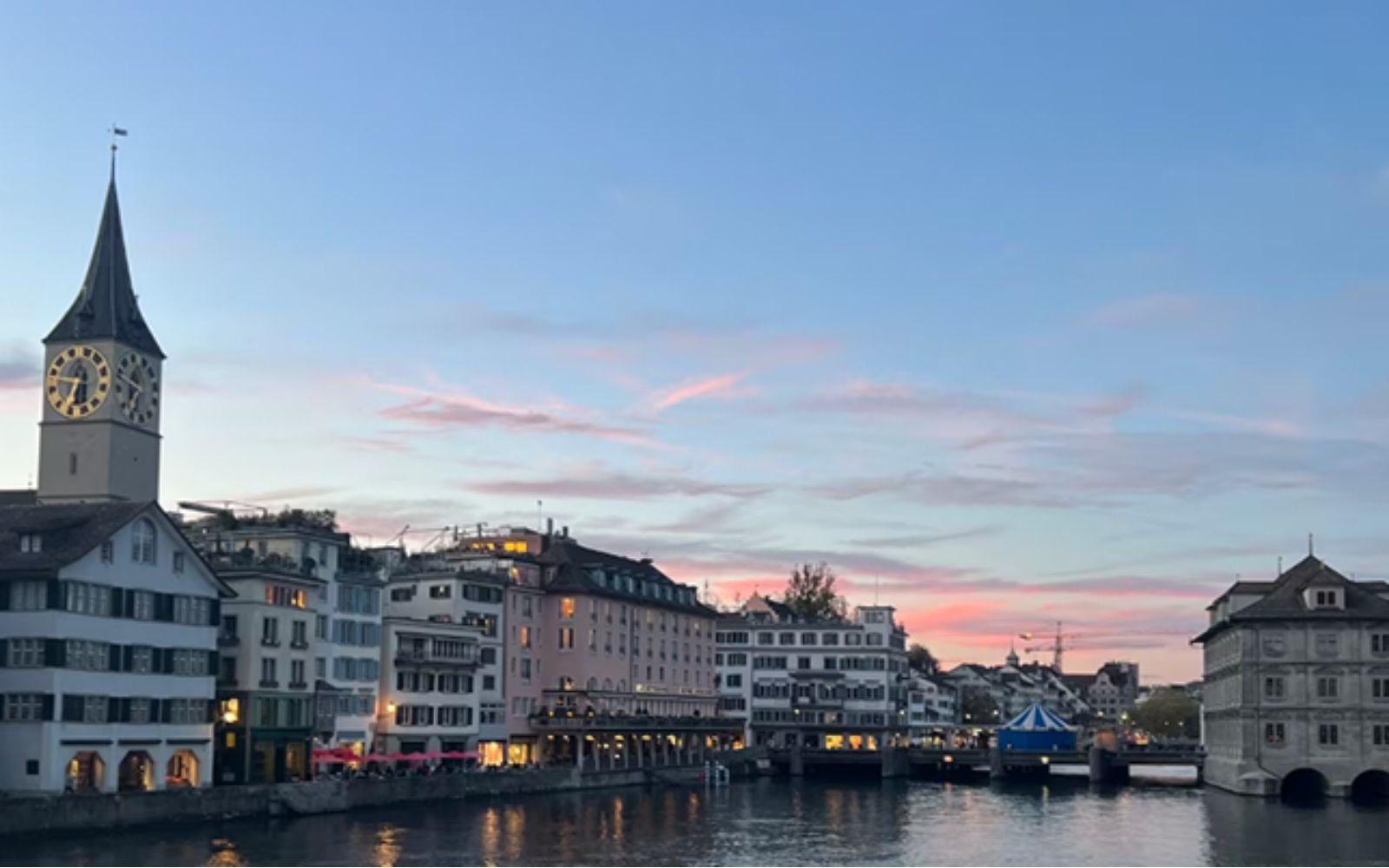 Travel-women-zurich