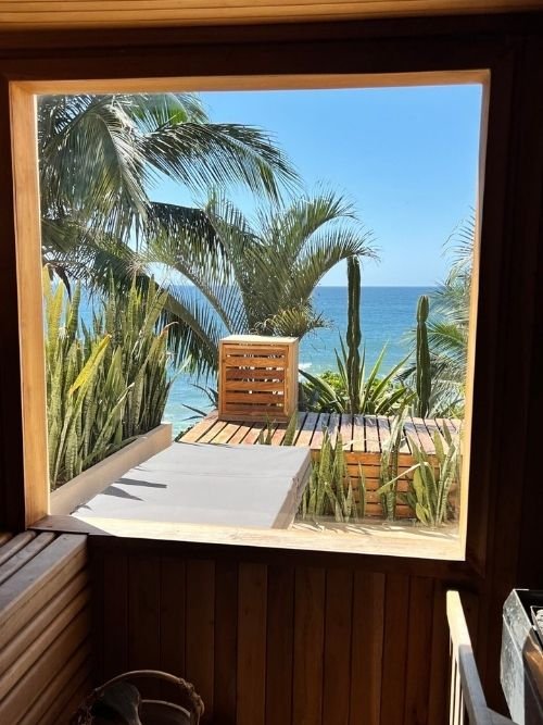 Travels women beach view